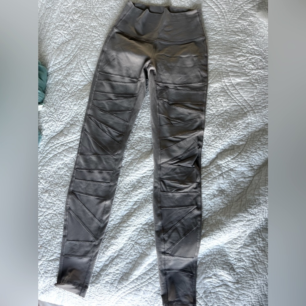 Lululemon gray leggings